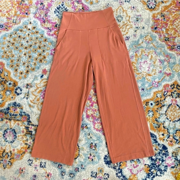 Lululemon | Buttery Soft Align High Rise Wide Leg Crop Pant 23” Legging 10 L - Picture 1 of 12
